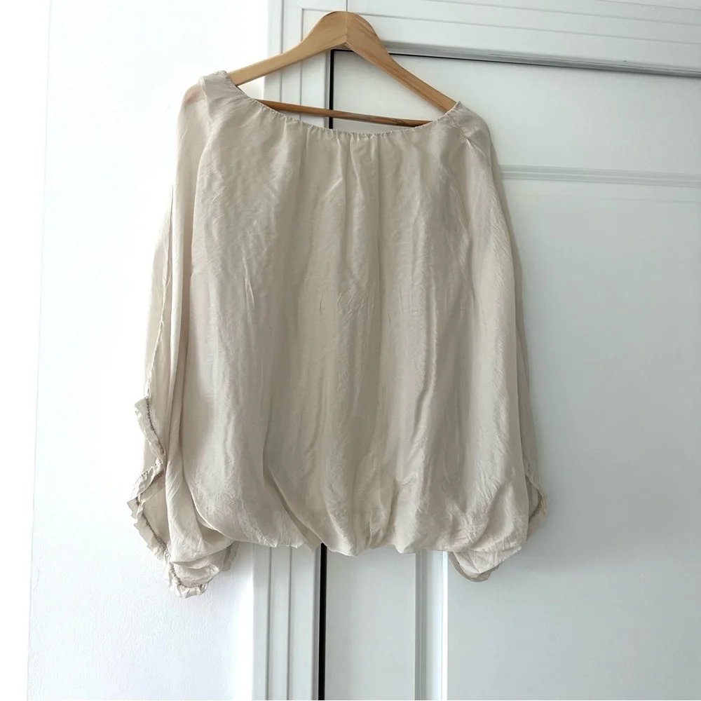 Silky Bubble bottom Elegant Dressy Blouse by Baci - Picture 4 of 10